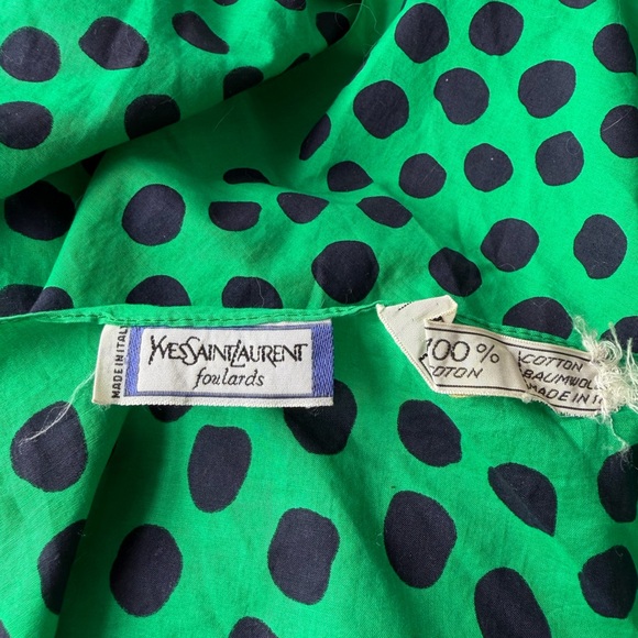 VINTAGE YSL Yves Saint Laurent Oversized 50”x 50” Shawl Scarf Wrap VIVID GREEN - Picture 10 of 16